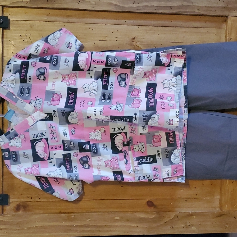 Scrub top and pants